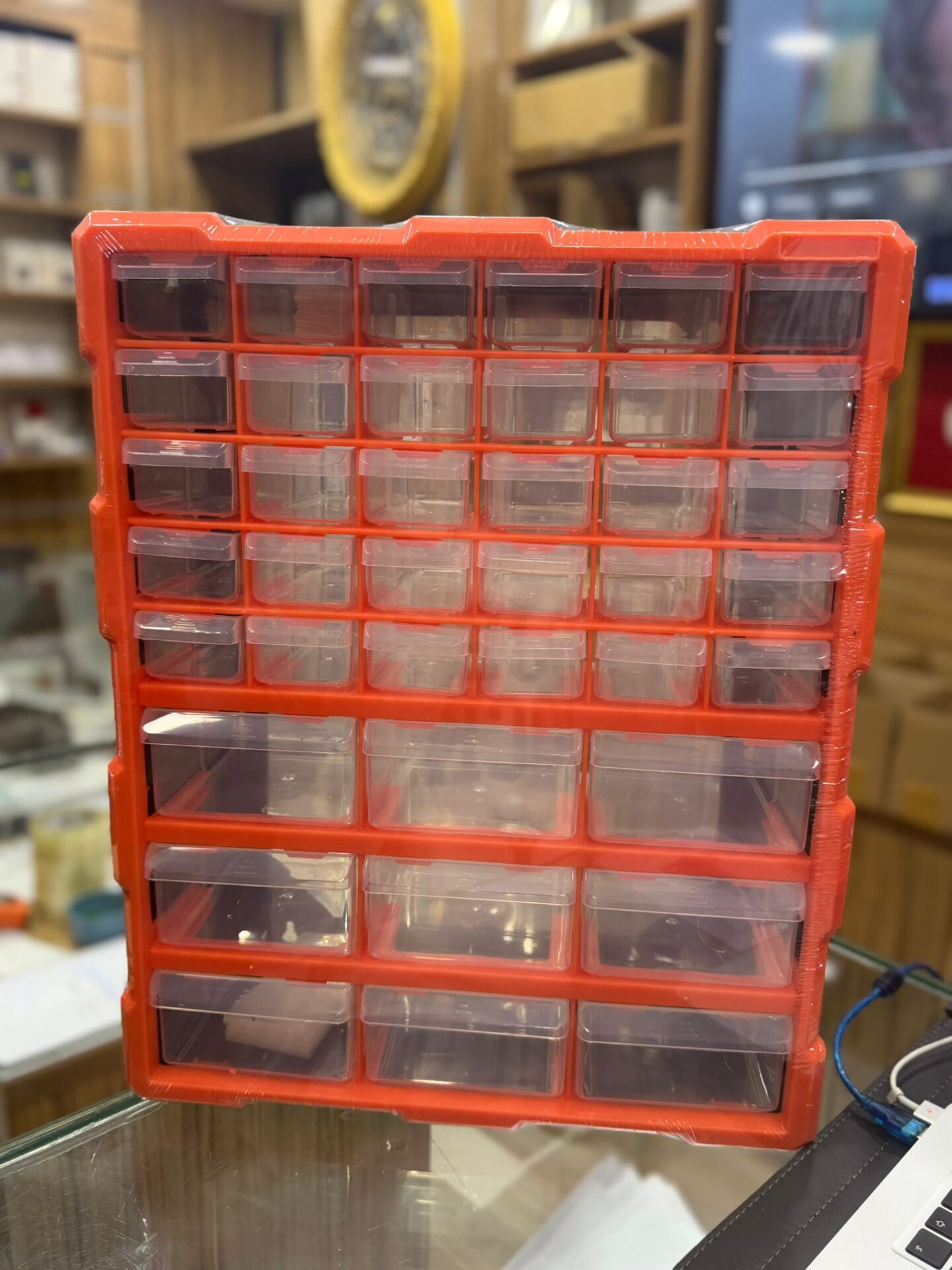 Büyük boy vida - soket saklama kabı