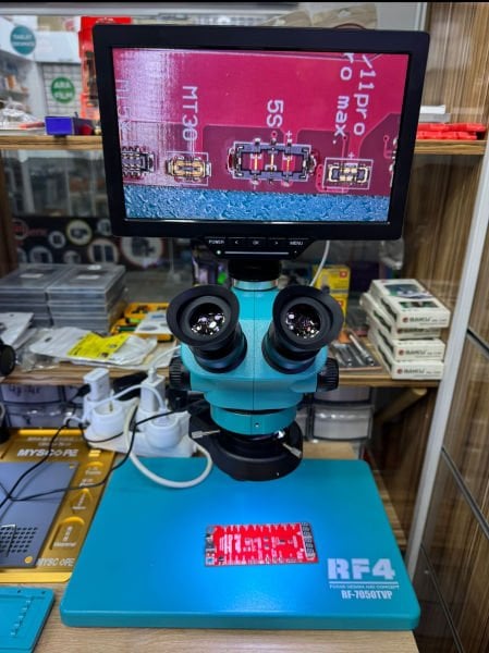 RF-7050 TVP EKRANLI MİKROSKOP